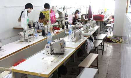 蒸汽發(fā)生器有效減少了服裝染整的資源浪費(fèi)難題