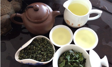 經(jīng)制茶蒸汽發(fā)生器蒸制的青茶讓你告別秋季口干舌燥