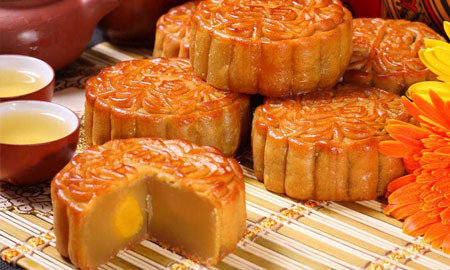 蒸汽發(fā)生器配套攪拌鍋?zhàn)屧嘛灱庸囟瓤刂聘珳?zhǔn)！