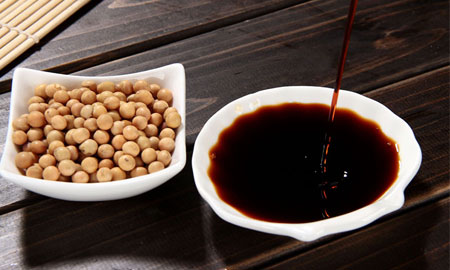 電蒸汽發(fā)生器在醬油制作過程中起到了至關(guān)重要的作用