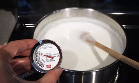 使用蒸汽發(fā)生器對(duì)牛奶進(jìn)行加溫有何絕對(duì)優(yōu)勢(shì)？