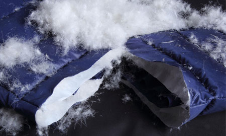 羽絨服生產(chǎn)加工為何離不開加溫加濕蒸汽發(fā)生器？